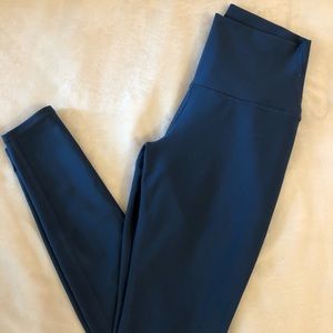 Alo High-Waist Airlift Leggings
